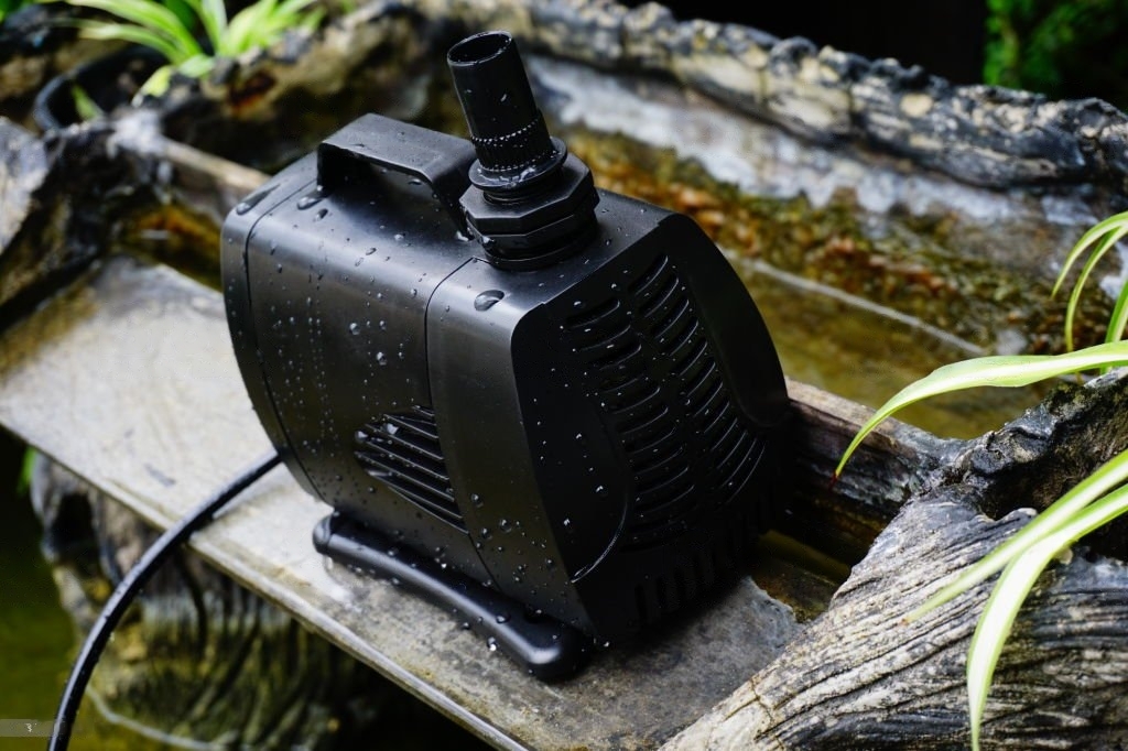 Battery Operated Air Pump for Fish Tank | 7 Best to Choose
